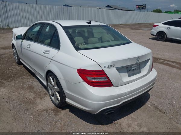 2014 MERCEDES-BENZ C 250 SPORT