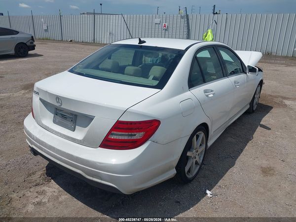 2014 MERCEDES-BENZ C 250 SPORT