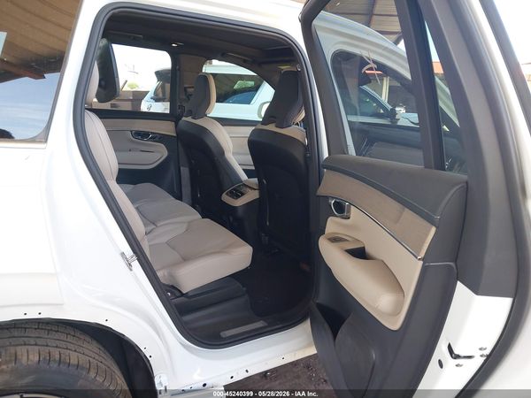 2026 VOLVO XC90