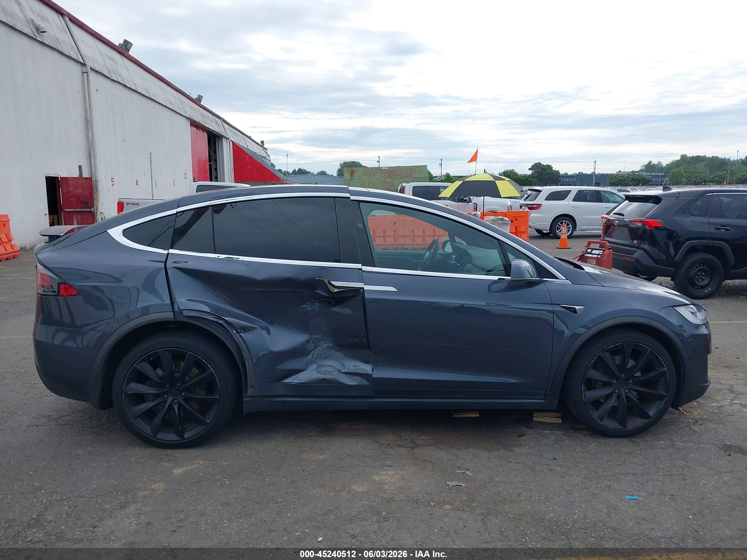 2020 TESLA MODEL X