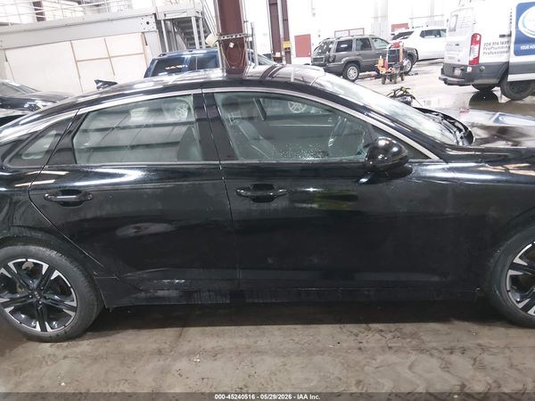 2021 KIA K5 EX