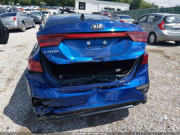 2019 KIA FORTE LXS