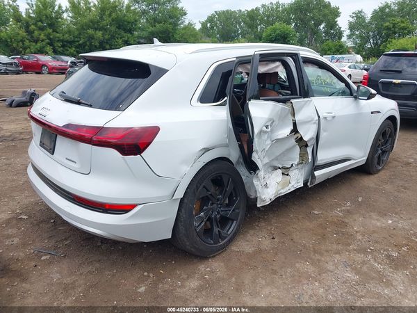 2021 AUDI E-TRON PREMIUM QUATTRO