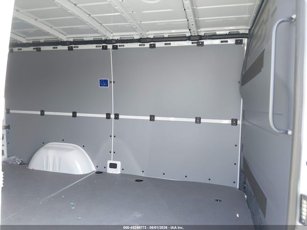 2025 MERCEDES-BENZ SPRINTER 2500