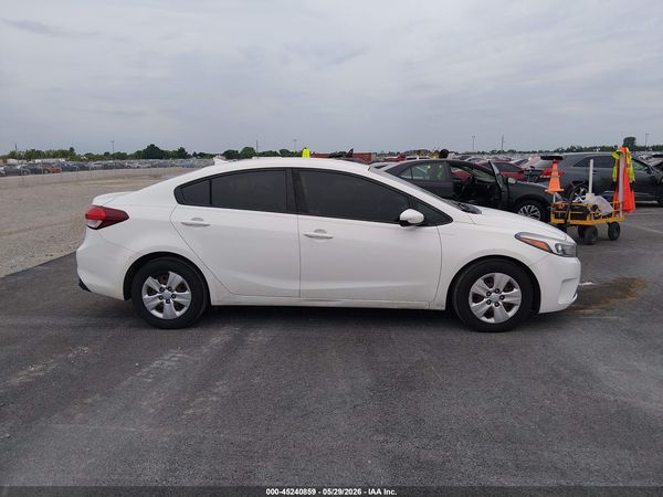 2017 KIA FORTE LX