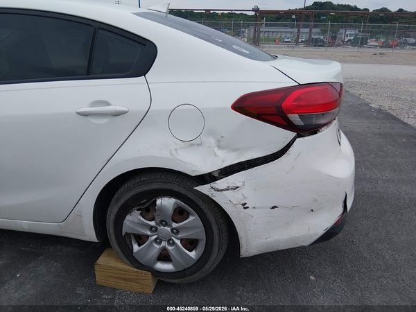 2017 KIA FORTE LX