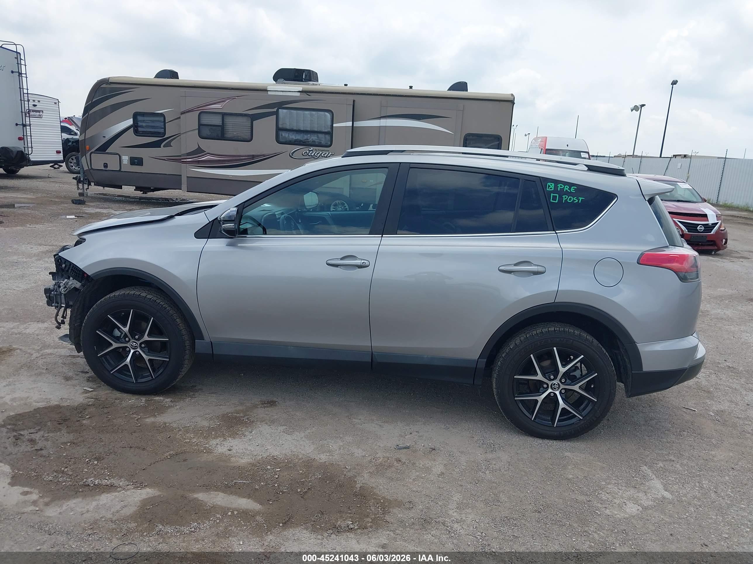 2018 TOYOTA RAV4 SE