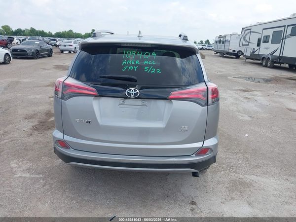 2018 TOYOTA RAV4 SE