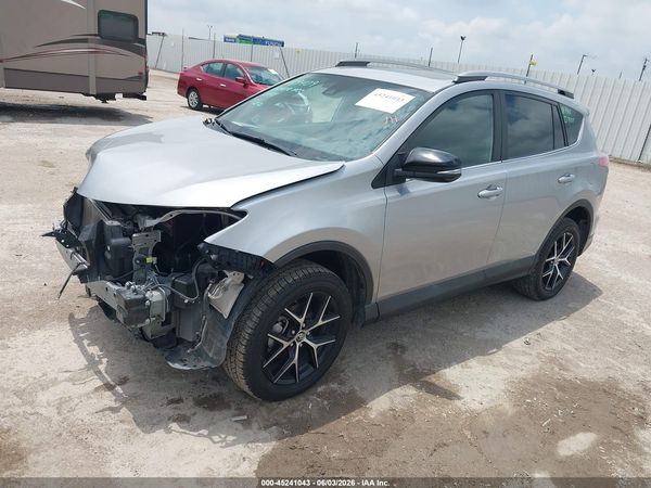 2018 TOYOTA RAV4 SE