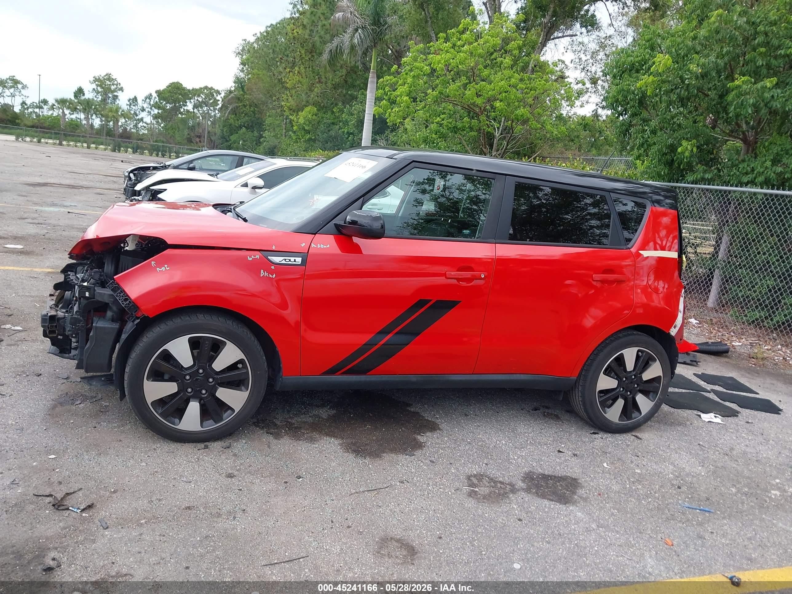 2016 KIA SOUL +