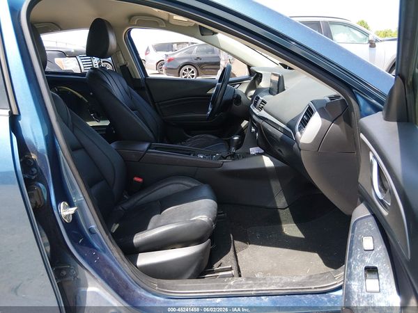 2017 MAZDA MAZDA3 TOURING
