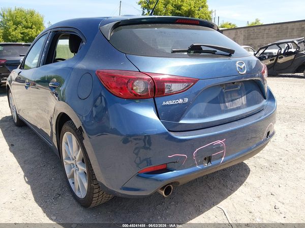 2017 MAZDA MAZDA3 TOURING