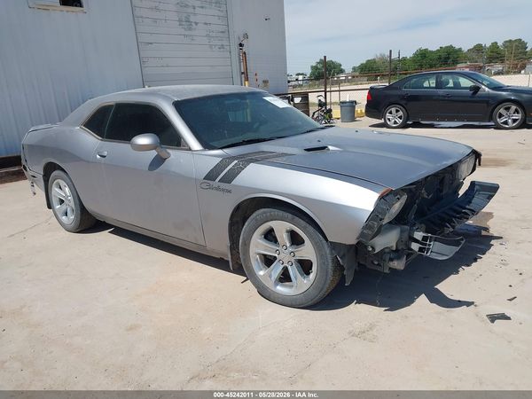 2014 DODGE CHALLENGER SXT