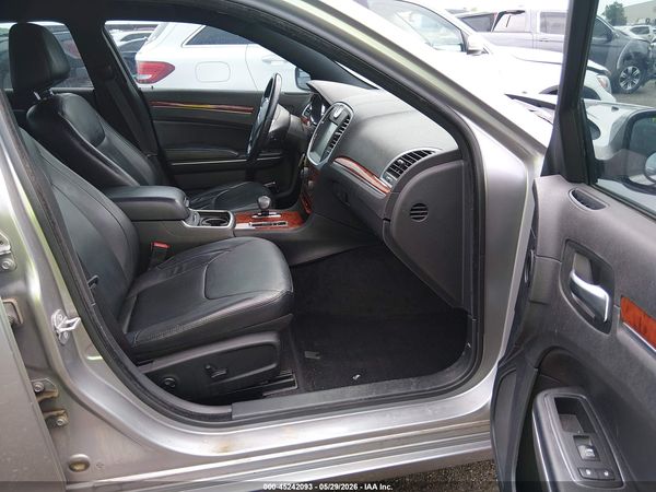 2014 CHRYSLER 300