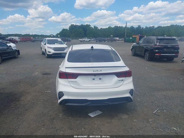 2024 KIA FORTE GT-LINE