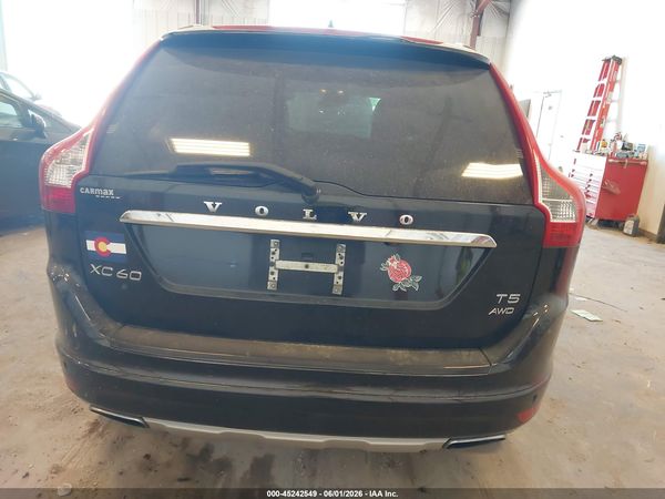 2017 VOLVO XC60 T5 INSCRIPTION