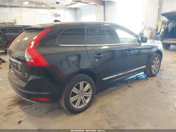 2017 VOLVO XC60 T5 INSCRIPTION