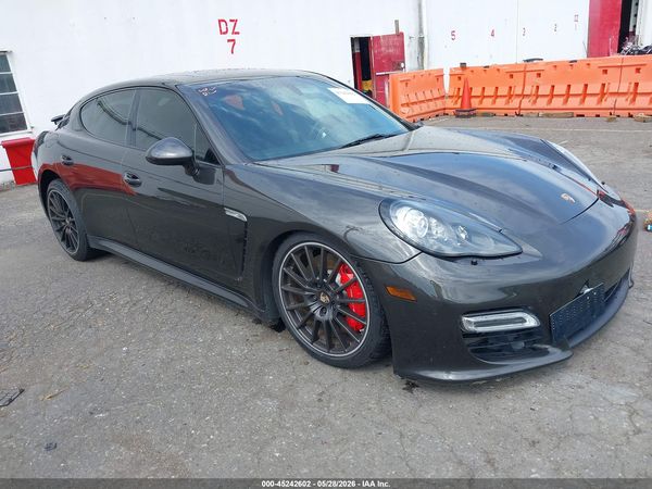 2013 PORSCHE PANAMERA GTS
