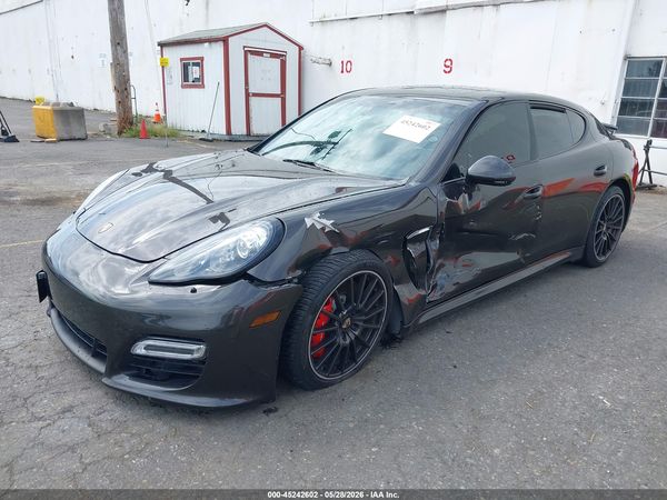 2013 PORSCHE PANAMERA GTS