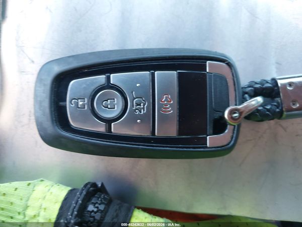 2022 FORD MUSTANG MACH-E SELECT