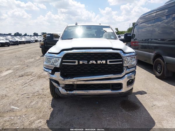2024 RAM 3500 BIG HORN  4X4 8' BOX
