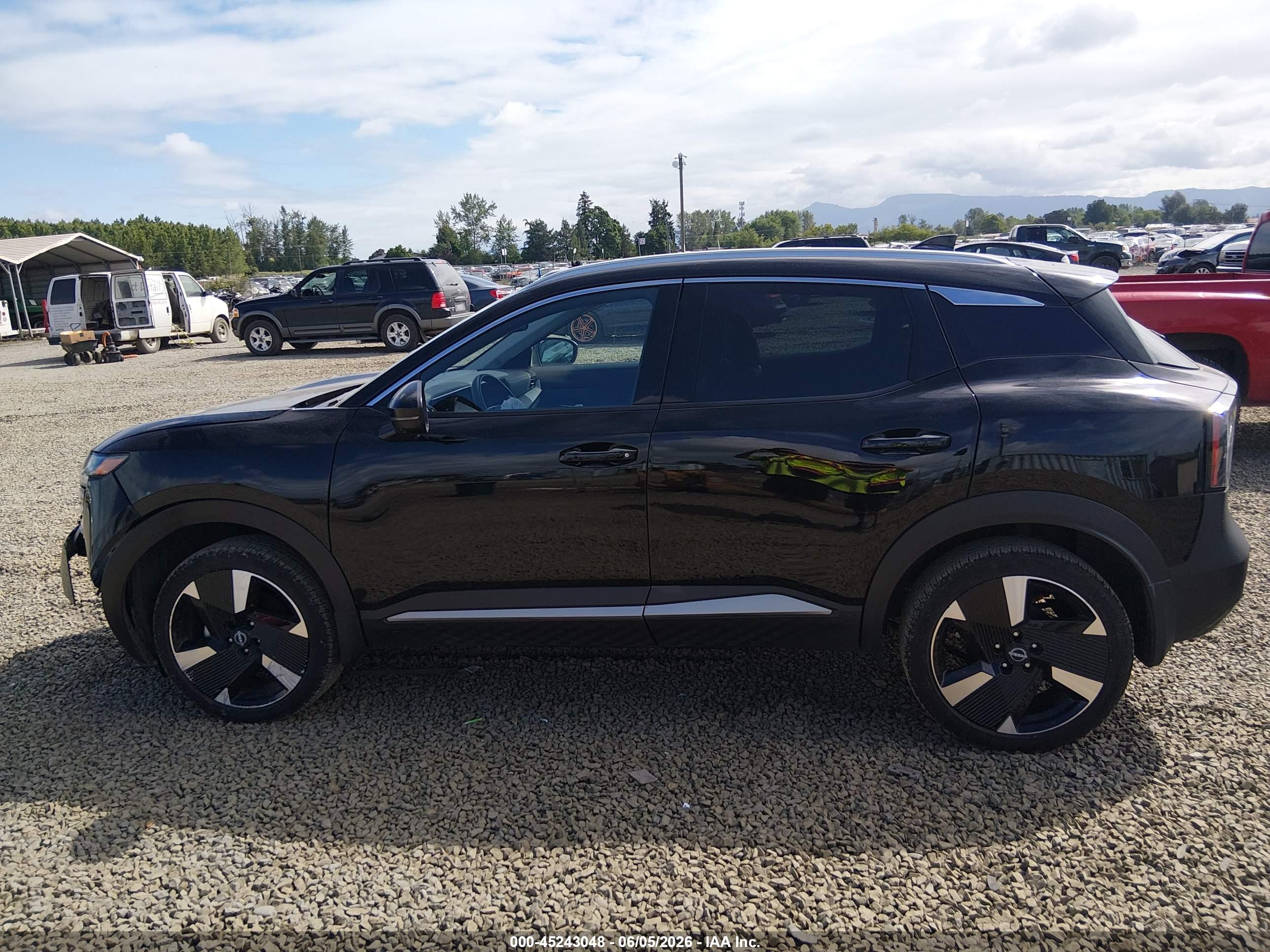 2025 NISSAN KICKS SR INTELLIGENT AWD