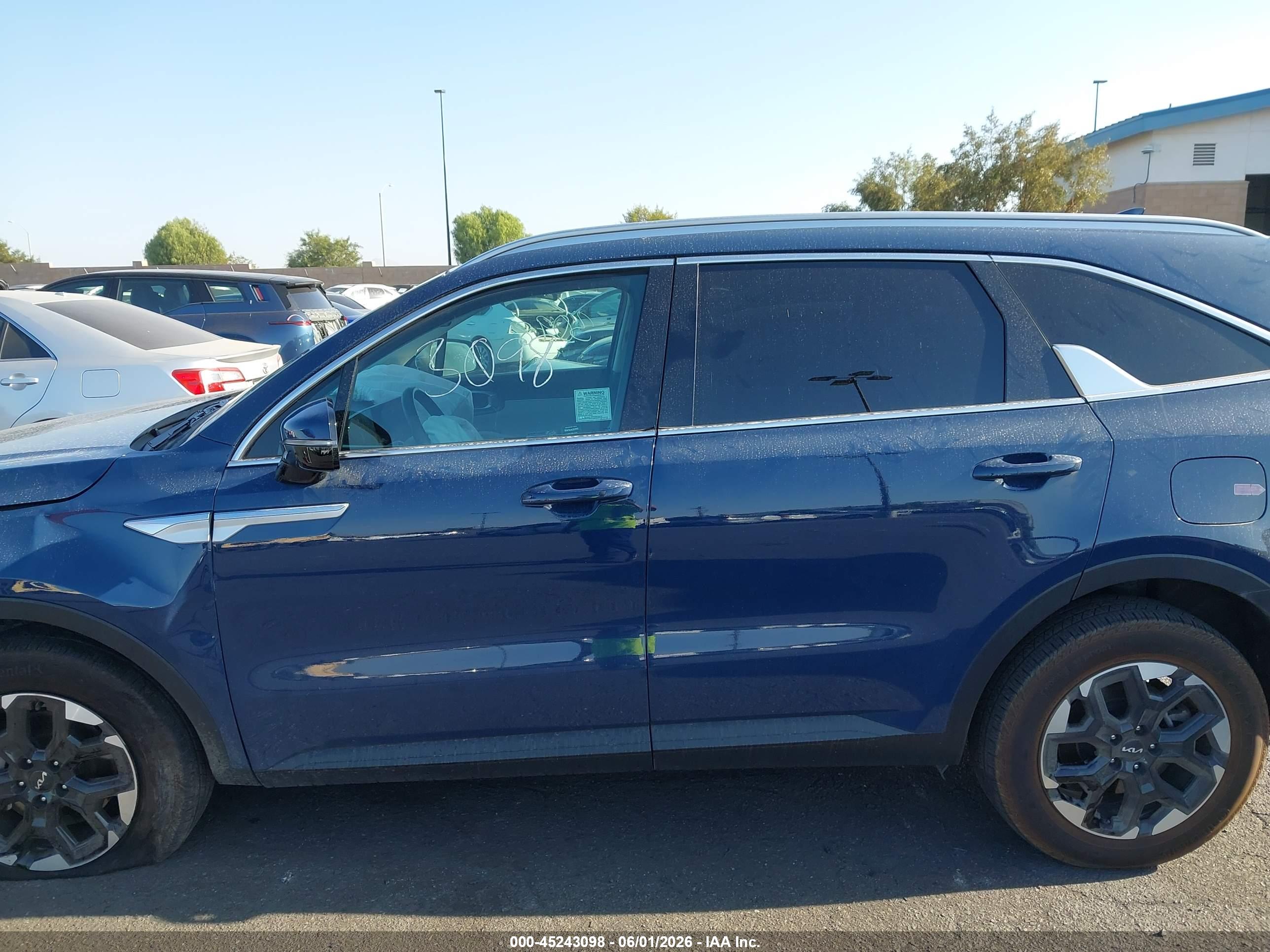 2025 KIA SORENTO S