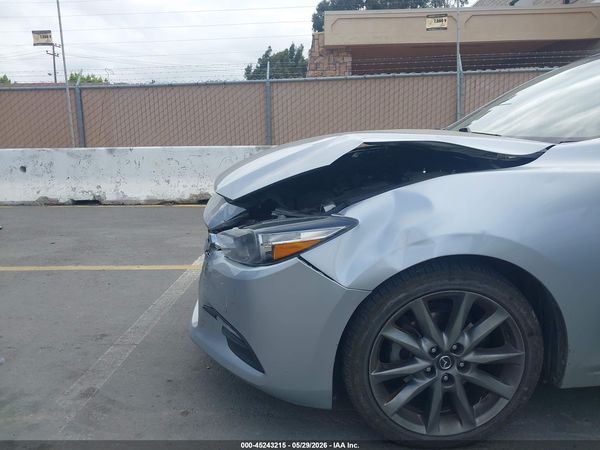 2018 MAZDA MAZDA3 TOURING