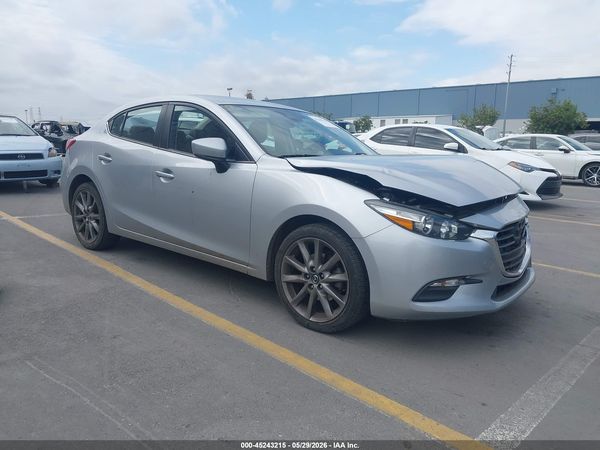 2018 MAZDA MAZDA3 TOURING