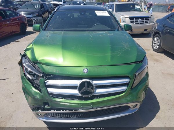 2017 MERCEDES-BENZ GLA 250 4MATIC