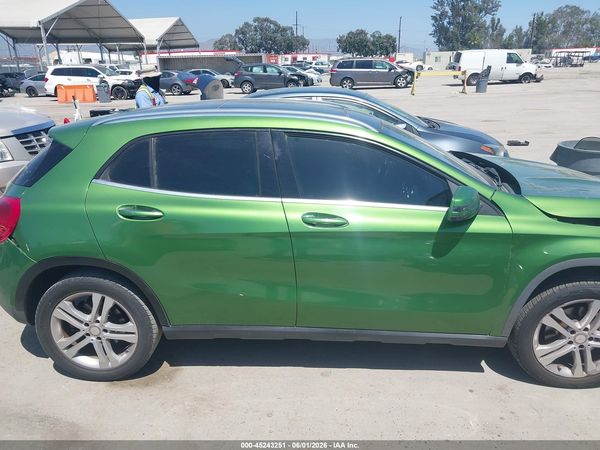2017 MERCEDES-BENZ GLA 250 4MATIC