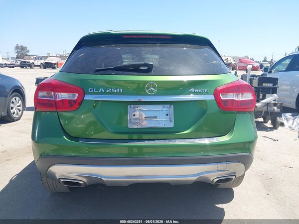 2017 MERCEDES-BENZ GLA 250 4MATIC