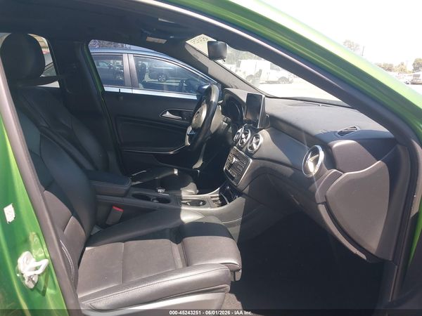 2017 MERCEDES-BENZ GLA 250 4MATIC
