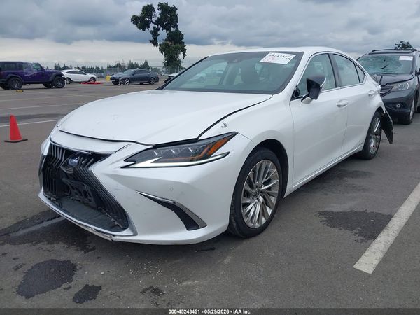 2021 LEXUS ES 300H LUXURY