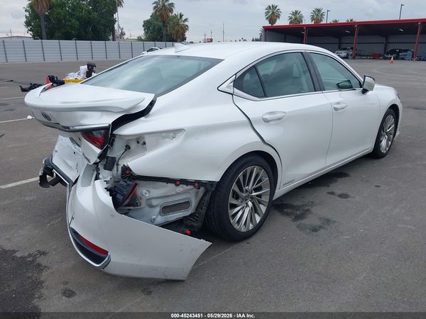 2021 LEXUS ES 300H LUXURY