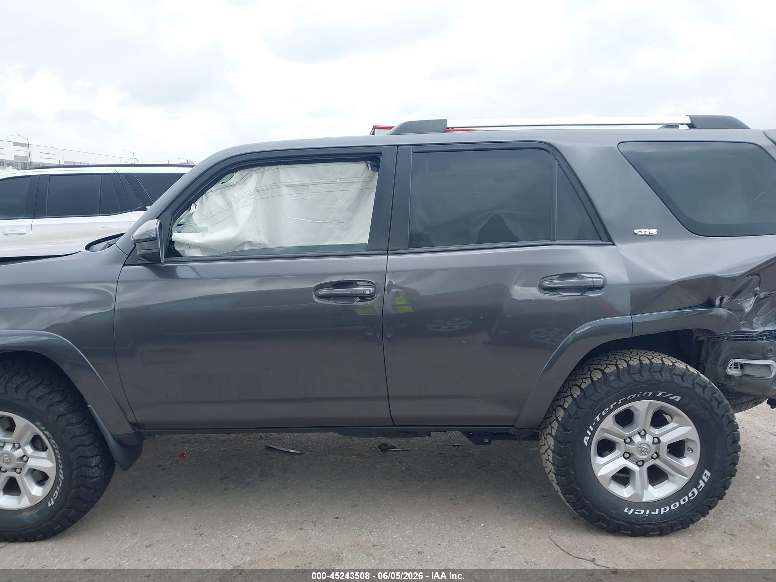 2019 TOYOTA 4RUNNER SR5