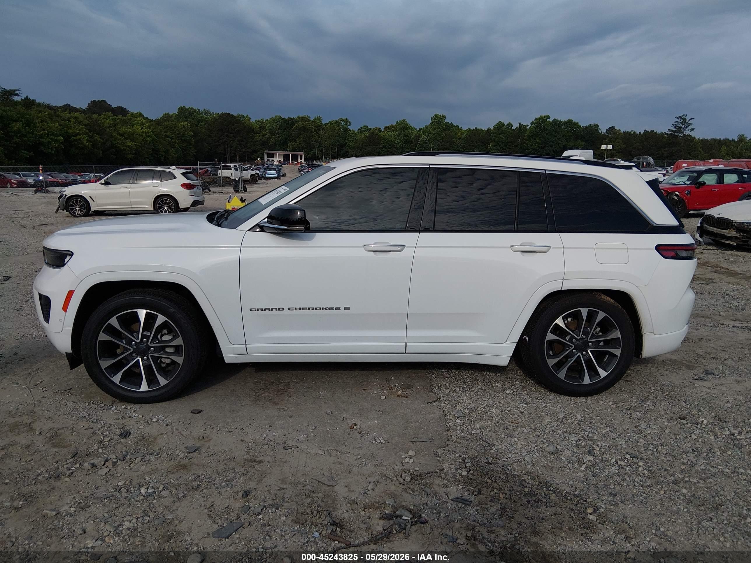 2022 JEEP GRAND CHEROKEE OVERLAND 4X4