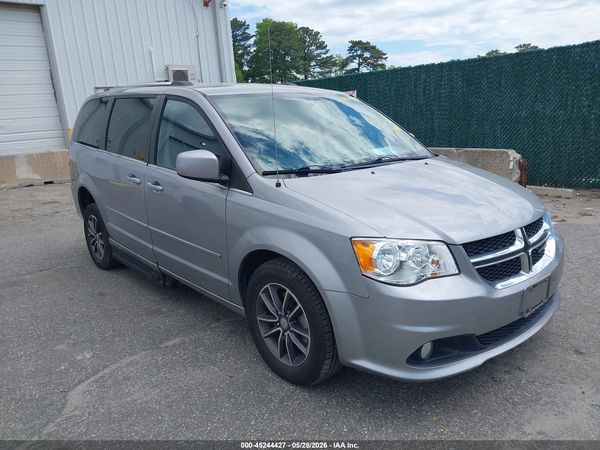 2017 DODGE GRAND CARAVAN SXT — I1
