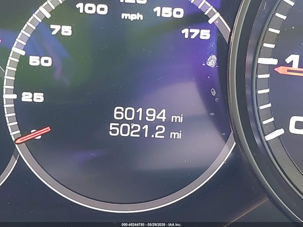 2020 PORSCHE CAYENNE