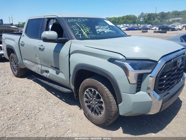 2025 TOYOTA TUNDRA SR5