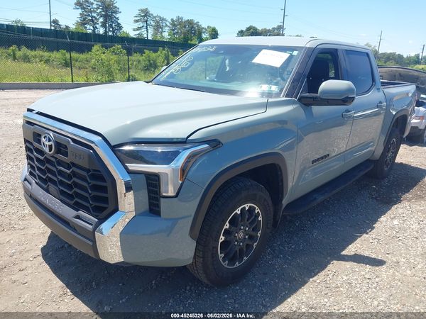2025 TOYOTA TUNDRA SR5