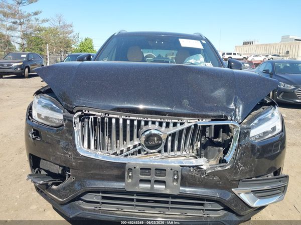 2021 VOLVO XC90