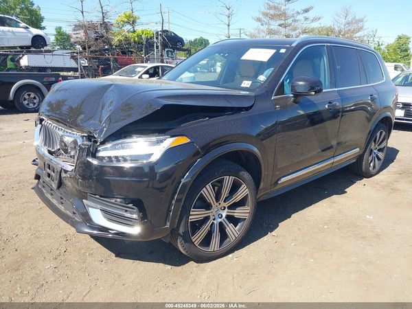 2021 VOLVO XC90