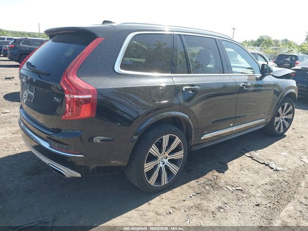 2021 VOLVO XC90