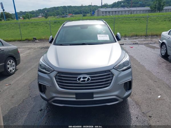 2017 HYUNDAI SANTA FE SE