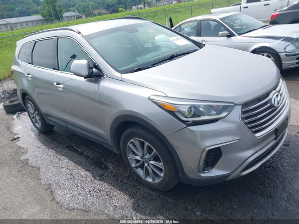 2017 HYUNDAI SANTA FE SE