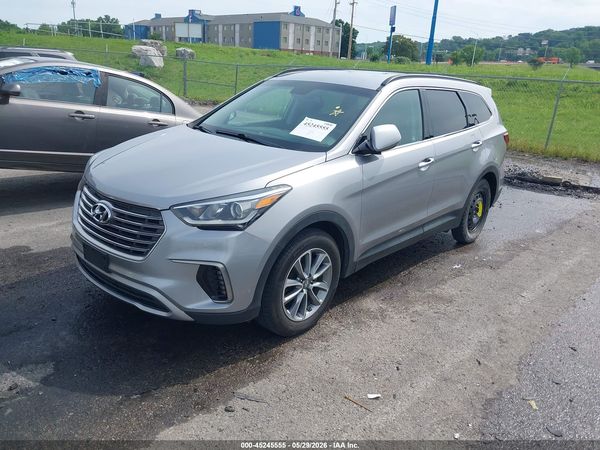 2017 HYUNDAI SANTA FE SE