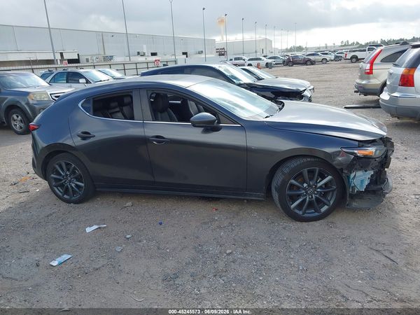 2022 MAZDA MAZDA3 PREFERRED