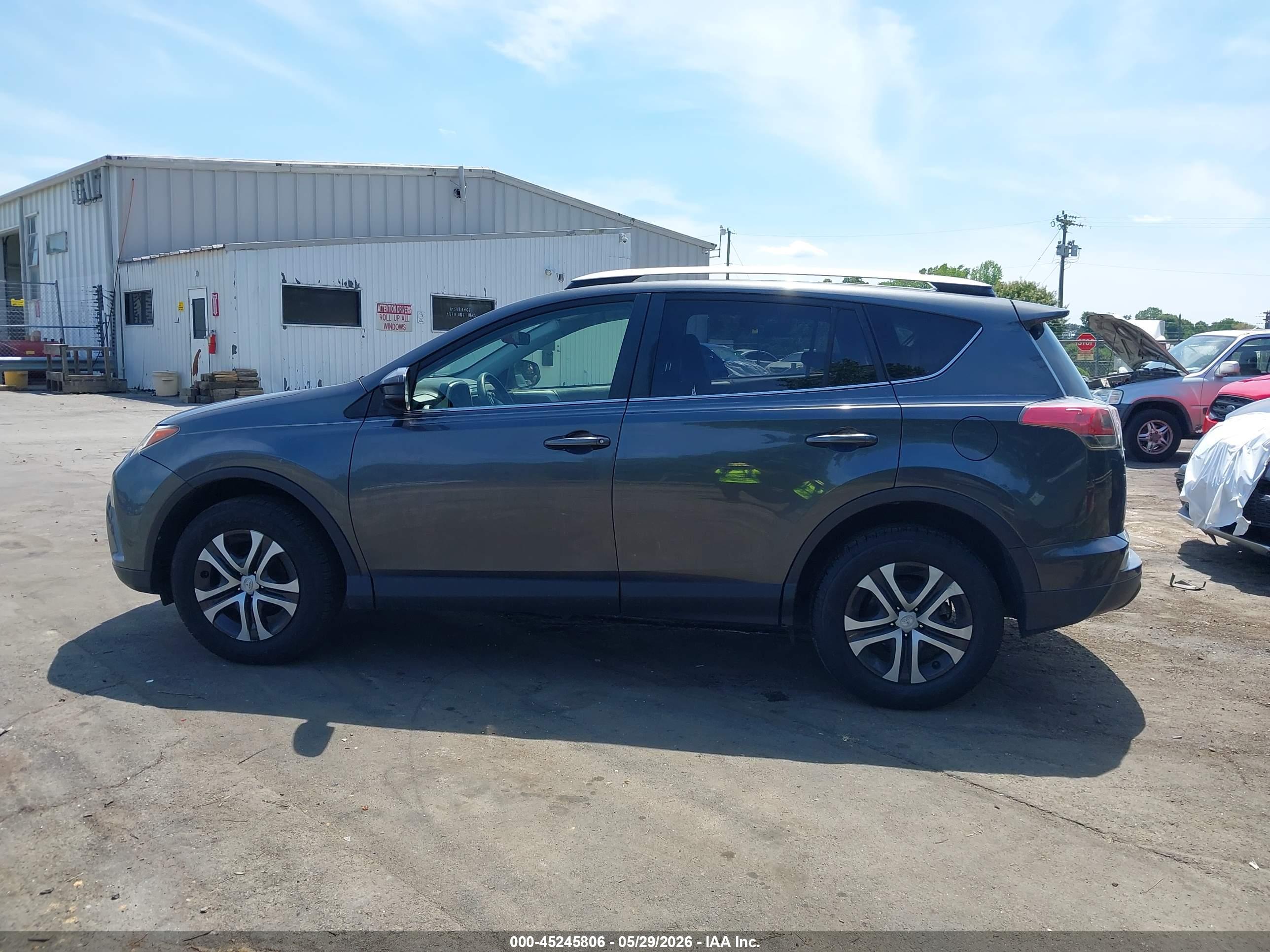 2016 TOYOTA RAV4 LE