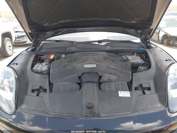 2019 PORSCHE CAYENNE S
